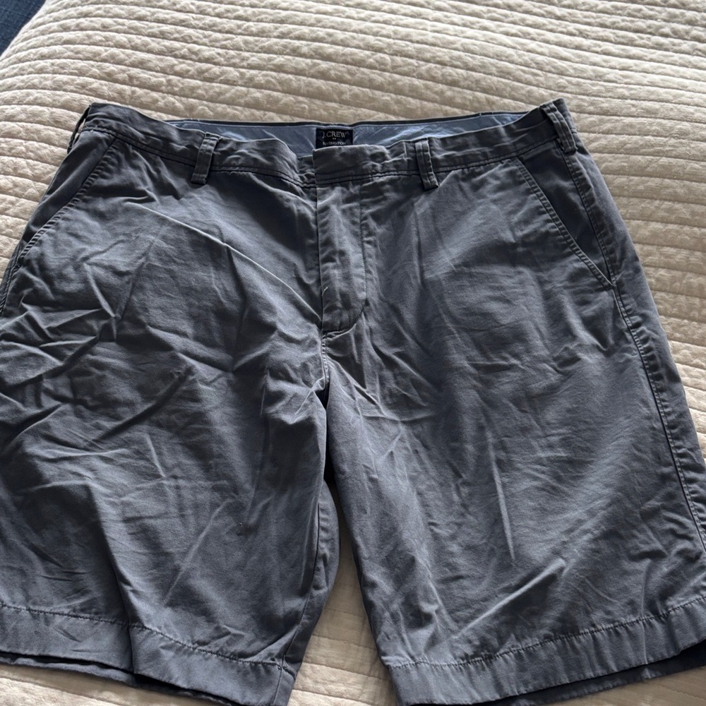 J. Crew Men’s Gray Flat-Front Cotton Shorts
